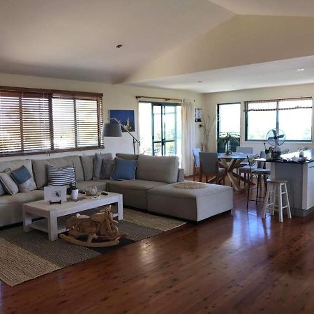 Gina'S Place Peregian Beach Esterno foto